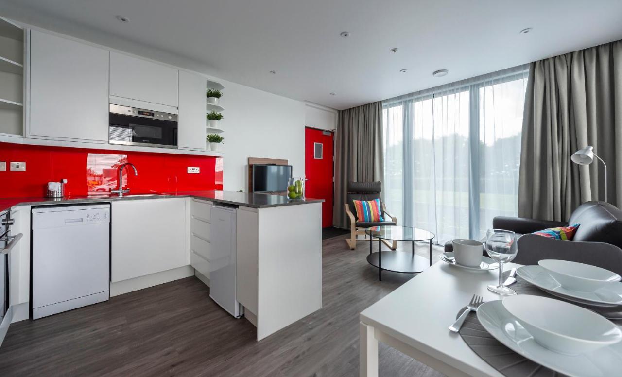 Apartrooms Aberdeen Portlethen Exteriör bild
